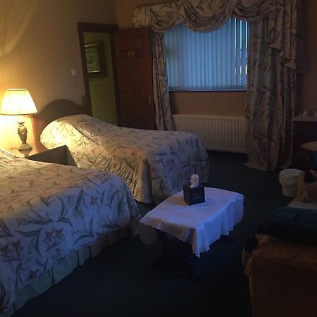 Caldhame House Hotel Crumlin  Ngoại thất bức ảnh