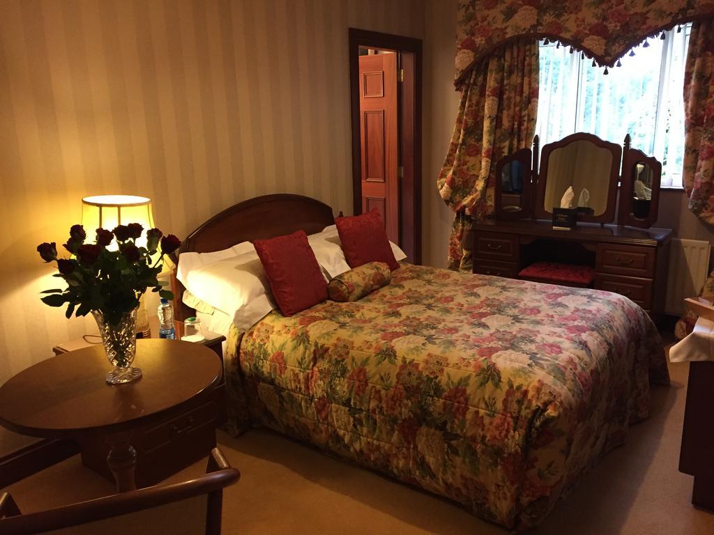 Caldhame House Hotel Crumlin  Ngoại thất bức ảnh